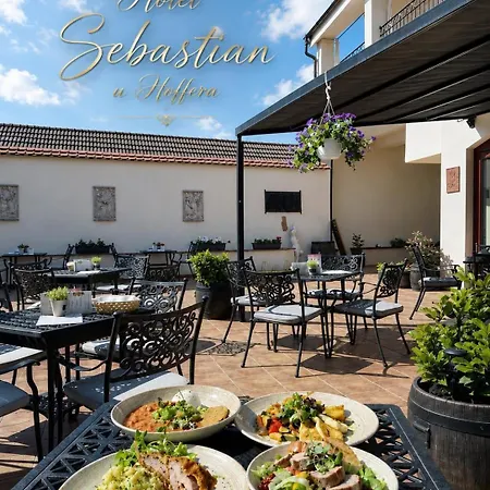 Sebastian U Hoffera